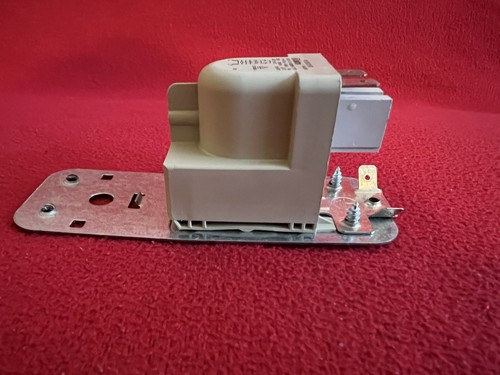 Kondensator - ,