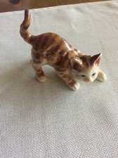 Porzellan Katze mit Buckel