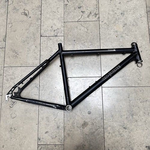 One scandal aluminium - one,