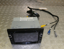 Opel Astra H  Radio schwarz glänzend  Xomax mit Adapter Kabel XM-D04LA