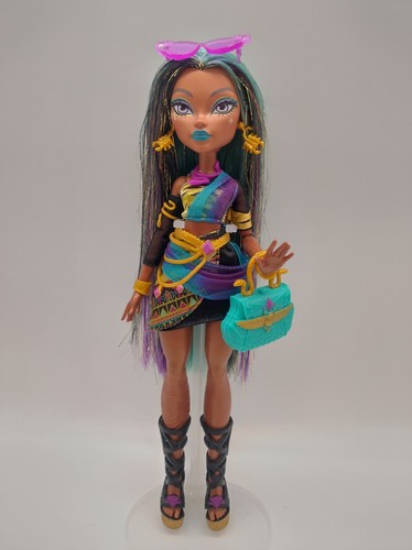 Monster high signature - signature, nefera