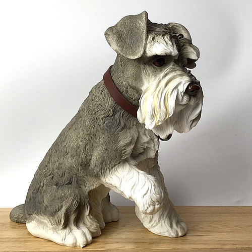 Schnauzer figurine leonardo - schnauzer,