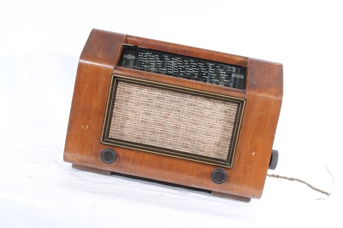 Altes radio röhrenradio typ - radio,
