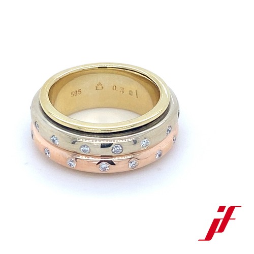 Ring - , in
