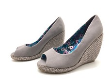 Jumelles Damen Pumps High Heels Absatzschuhe Keilabsatz Komfortschuh Grau Gr. 39