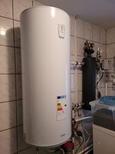 Warmwasserspeicher 120l,Pumpen für Heizung und Kessel, Druck -Ausgleichbehälter 