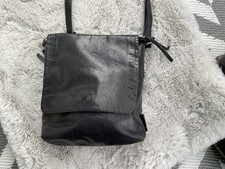 JOST ~  Crossbody Bag ~ Umhängetasche ❤️ Leder ~ Schwarz ~ 29 x 26 cm ~ Top ? 