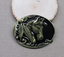 Bronzefarbene und schwarze