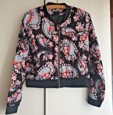 Leichte Kurzjacke gemustert