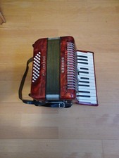 ★★ HOHNER Student IV M