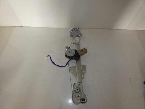 Fensterhebermotor vorn rechts