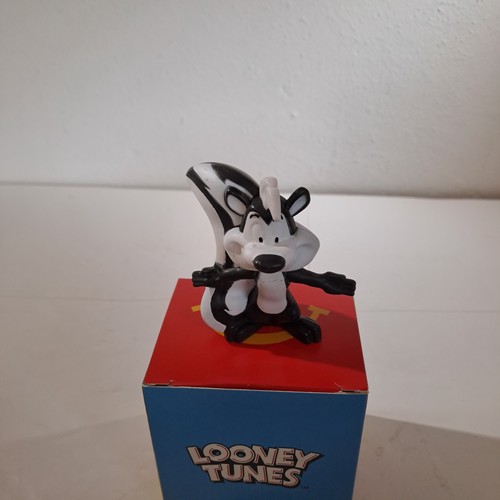 Looney tunes pepé - le, das