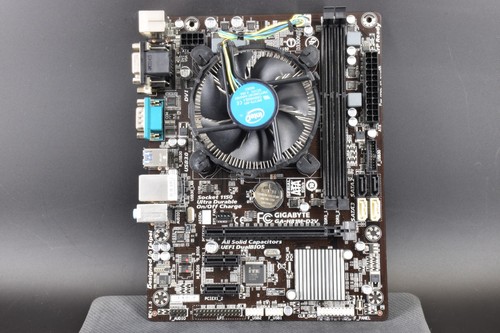 Defekt mainboard gigabyte - defekt,