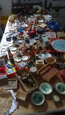 viele antike Puppenstubenteile