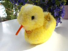 Alte STEIFF Figur  " Piccy " Küken mit Knopf im Ohr, Fahne u. Schild