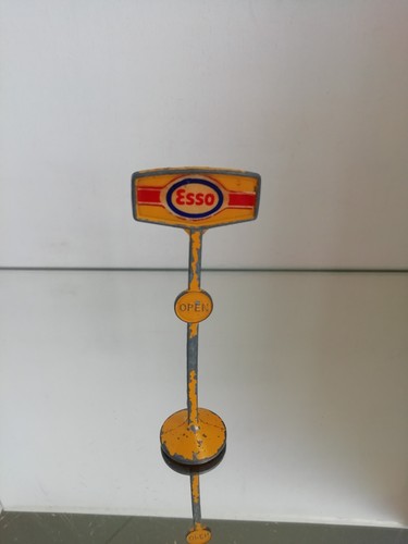 Lone star esso - esso, station