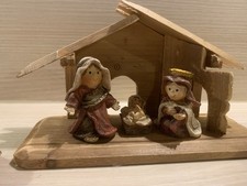 Krippenfiguren Set 8-teilig mit Stall  Weihnachtskrippe