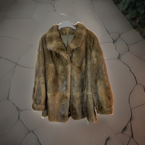 Yorn boutique pelzmantel - boutique,