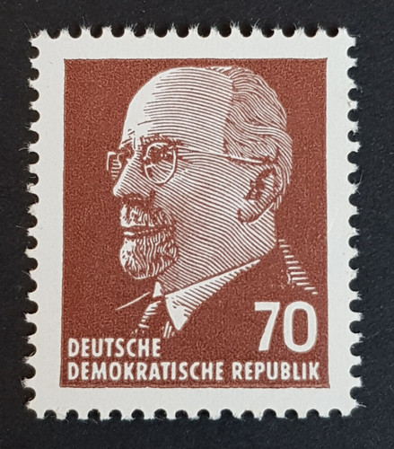 Briefmarke ddr walter - ddr,