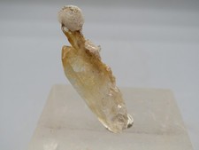 Calcit auf Bergkristall