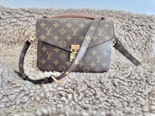 Louis Vuitton Pochette Metis