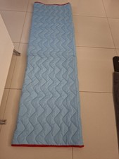 Neue, unbenutzte Gleitmatte