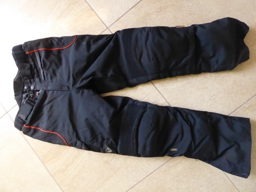Gepflegte textil motorradhose - gepflegte, textil-motorradhose