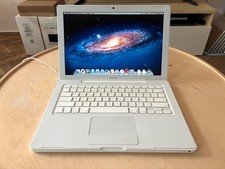  Apple MacBook 13-inch