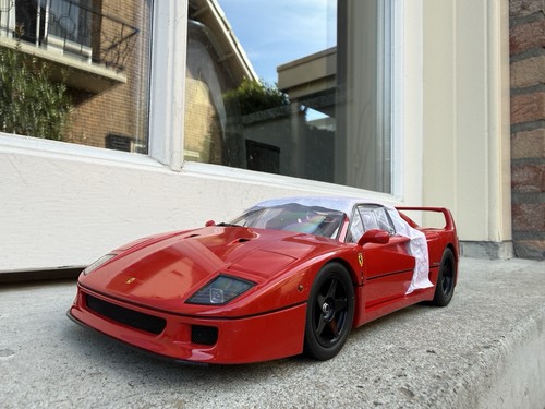 Ferrari f40 light weight - 1:18,