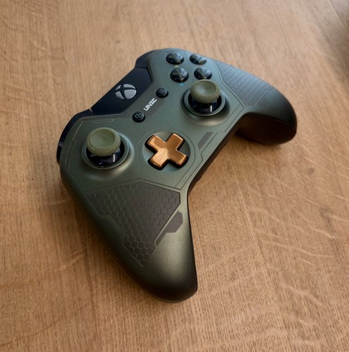 Xbox one limited - edition, halo