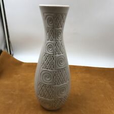 große Vase Relief Op Art