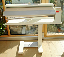 MIELE KLAPP-BÜGELMASCHINE