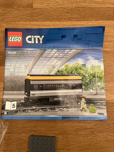 Lego personenwagen aus 60197 - personenwagen,