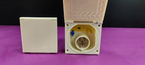 Einspeisesteckdose beige cee - beige,