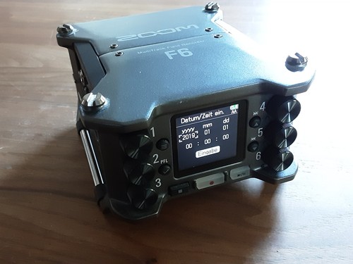 Zoom multi track field - f6,