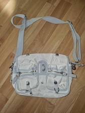 George Gina & Lucy GG&L Damen