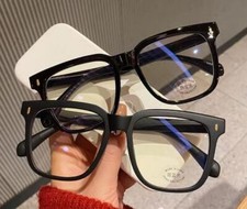 Eckiges Gestell Dicker Rand