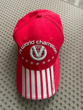 Original Ferrari Cap 2004 mit seltener Niki Lauda Signatur – Rarität für Sammler