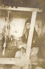 Foto Ak Mann am Webstuhl