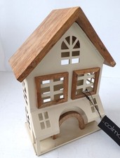 Laternenhaus Winterlandschaft