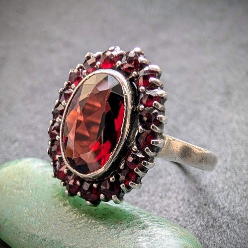 Vintage entourage ring - entourage,
