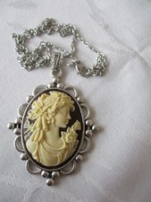 Gliederkette Gehämmert - Gemme 3D - Victorian Lady - 40 x 30 - Elfenbeinfarben