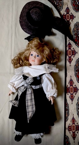 Porzellanpuppe sammlerpuppe - /,