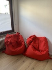 Zwei XXL Sitzsäcke