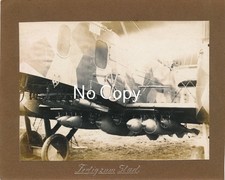 WK1 Flugzeug Bomben Start