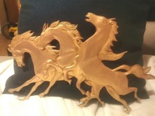 Vintage Wandrelief Messing