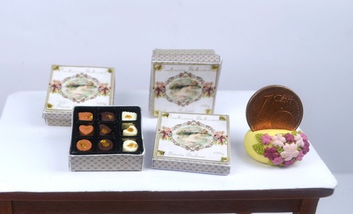 Schachtel mit pralinen - ,