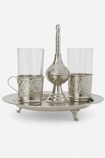 Orientalisches Teeset – Silberfarbenes Tablett mit 2 Gläsern und Parfümflakon