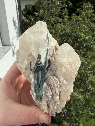 Turmalin elbait quarz - turmalin,