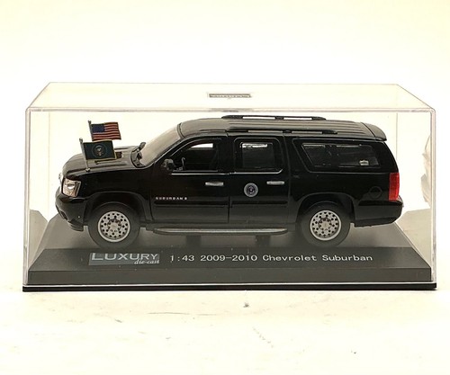Luxery chevrolet suburban suv - suburban,